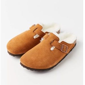 Birkenstock shearling Boston clog